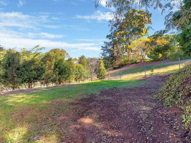 16 O’Sullivan Street, Woodend QLD 4305