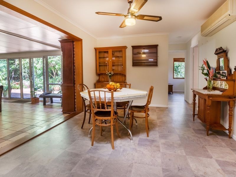 6 Oak Street, Bundamba QLD 4304
