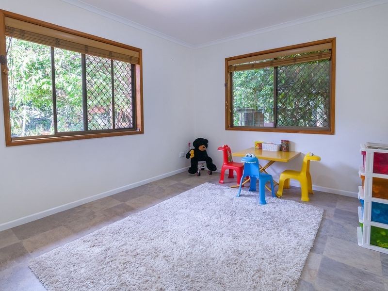 6 Oak Street, Bundamba QLD 4304