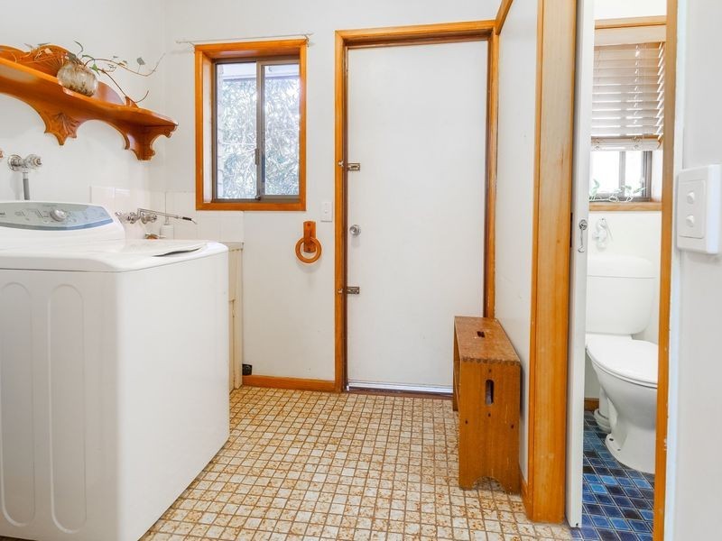 6 Oak Street, Bundamba QLD 4304