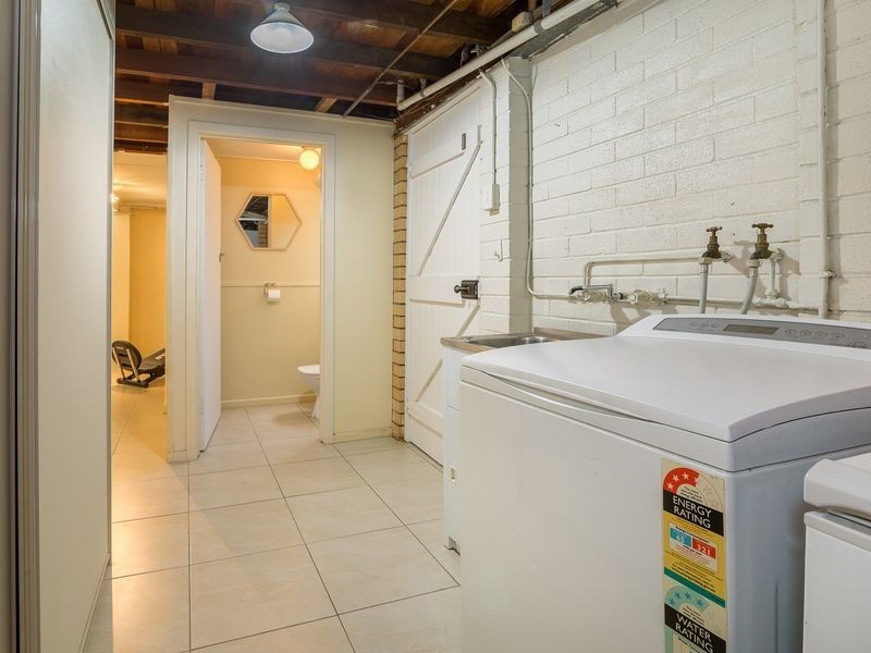 6 Deidre Ann Street, Raceview QLD 4305