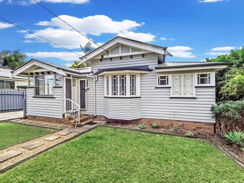 6 Marvin Street, Eastern Heights QLD 4305