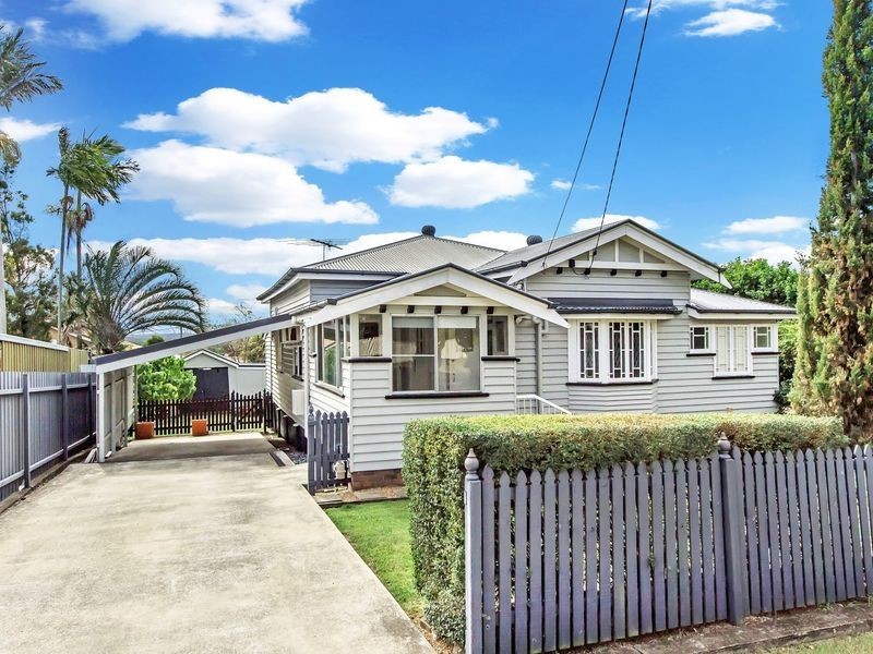 6 Marvin Street, Eastern Heights QLD 4305