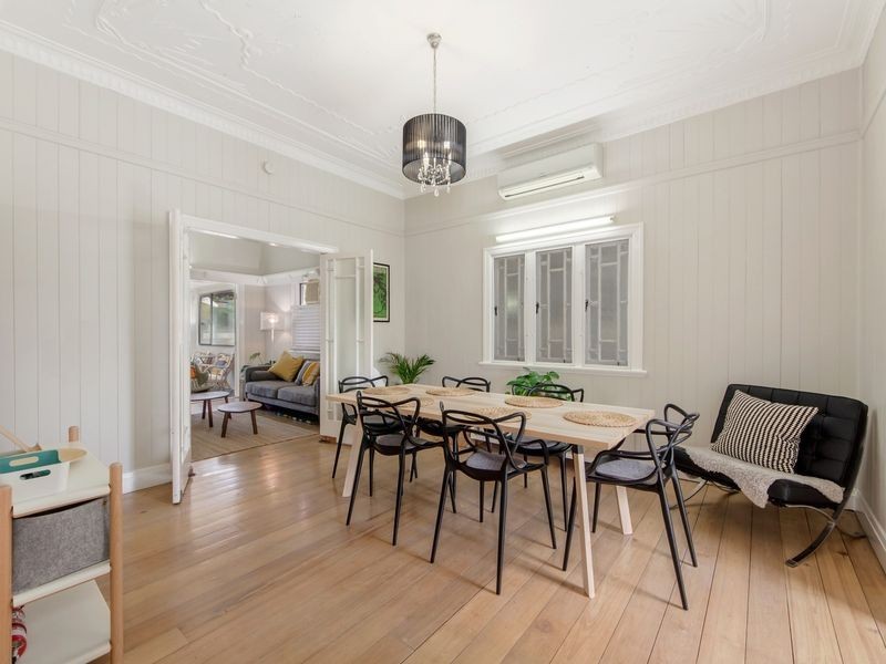 6 Marvin Street, Eastern Heights QLD 4305