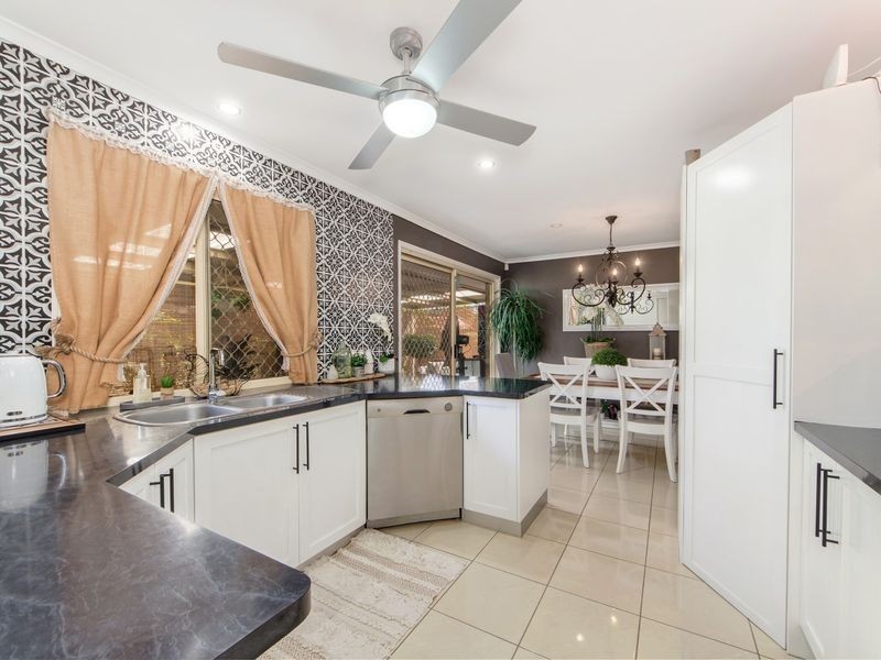 14 Glasgow Boulevard, Brassall QLD 4305
