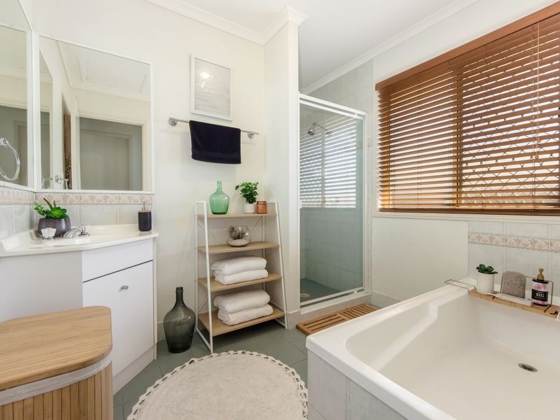 14 Glasgow Boulevard, Brassall QLD 4305