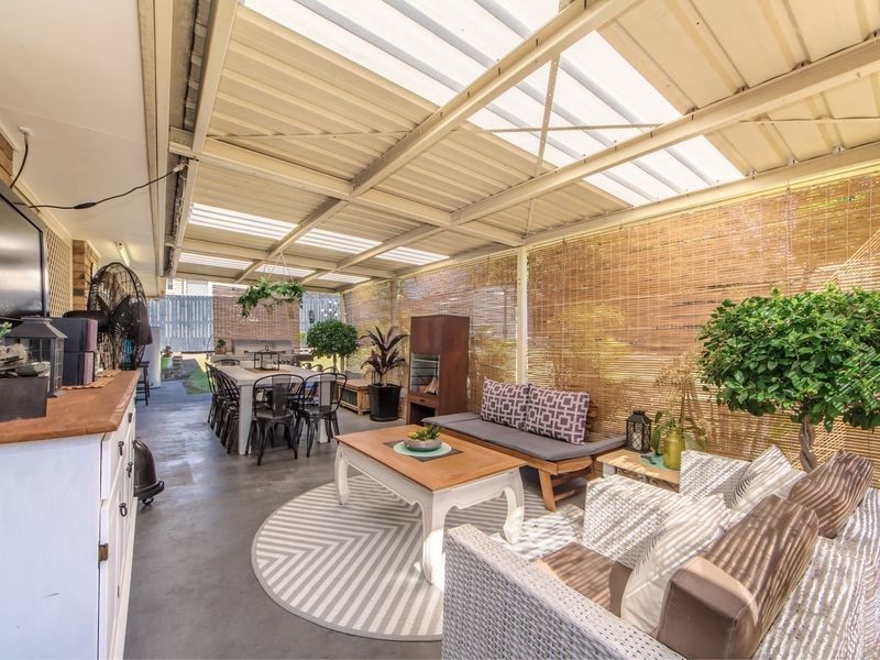 14 Glasgow Boulevard, Brassall QLD 4305