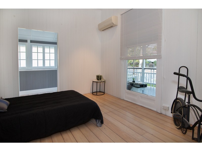 6 Tamar Street, Booval QLD 4304