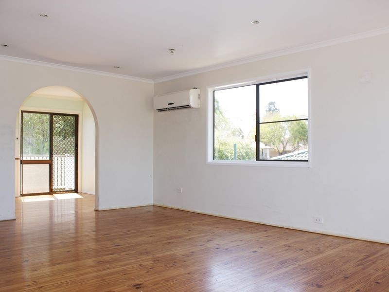 99 Woodford Street, One Mile QLD 4305