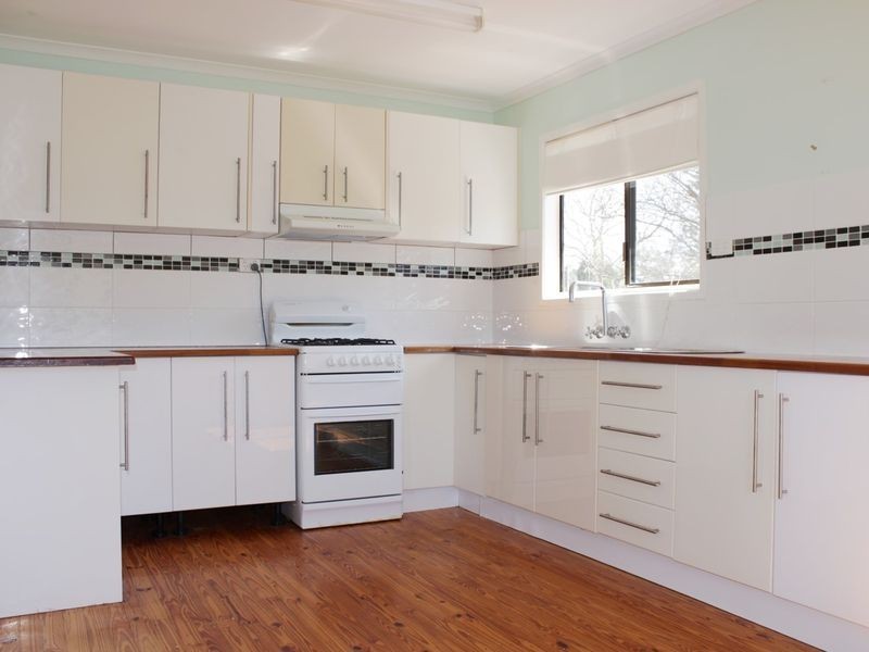 99 Woodford Street, One Mile QLD 4305