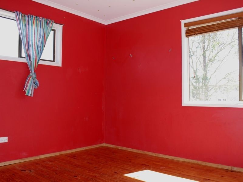 99 Woodford Street, One Mile QLD 4305