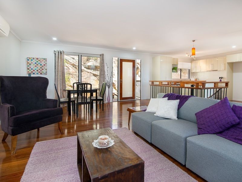 8 Shenton Street, Coalfalls QLD 4305
