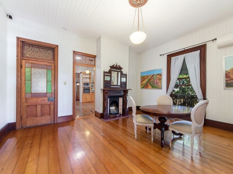 1 Smith Street, North Ipswich QLD 4305