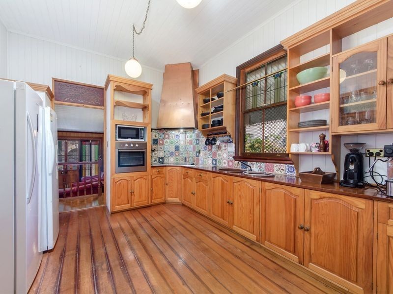 1 Smith Street, North Ipswich QLD 4305