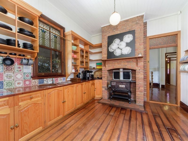 1 Smith Street, North Ipswich QLD 4305