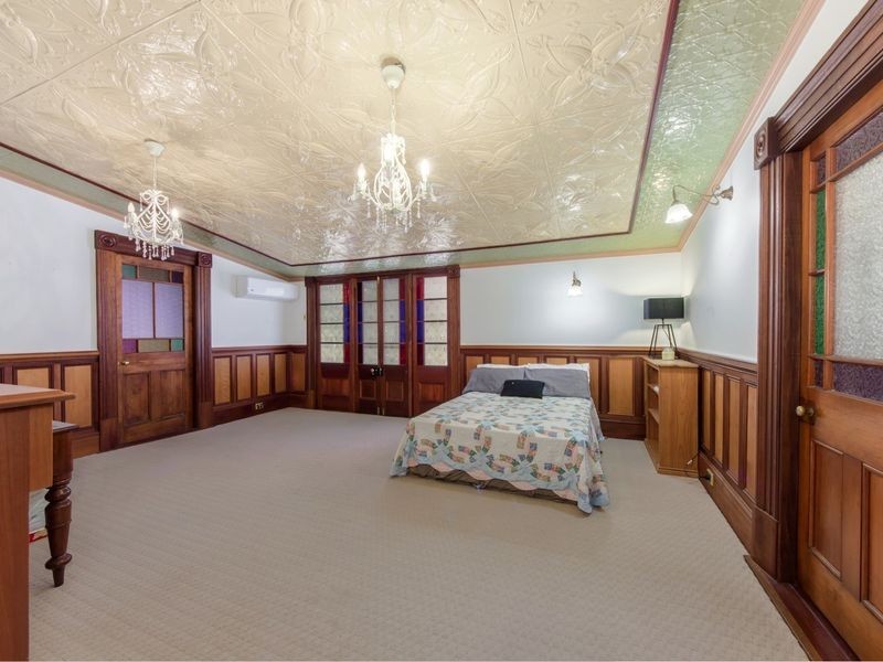 1 Smith Street, North Ipswich QLD 4305