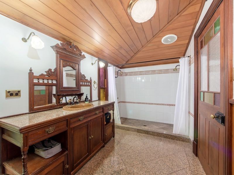 1 Smith Street, North Ipswich QLD 4305