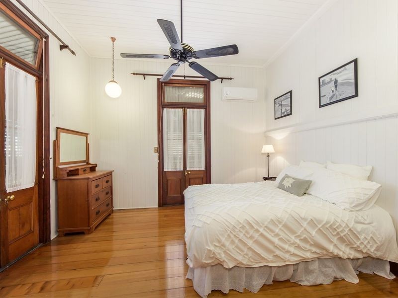 1 Smith Street, North Ipswich QLD 4305
