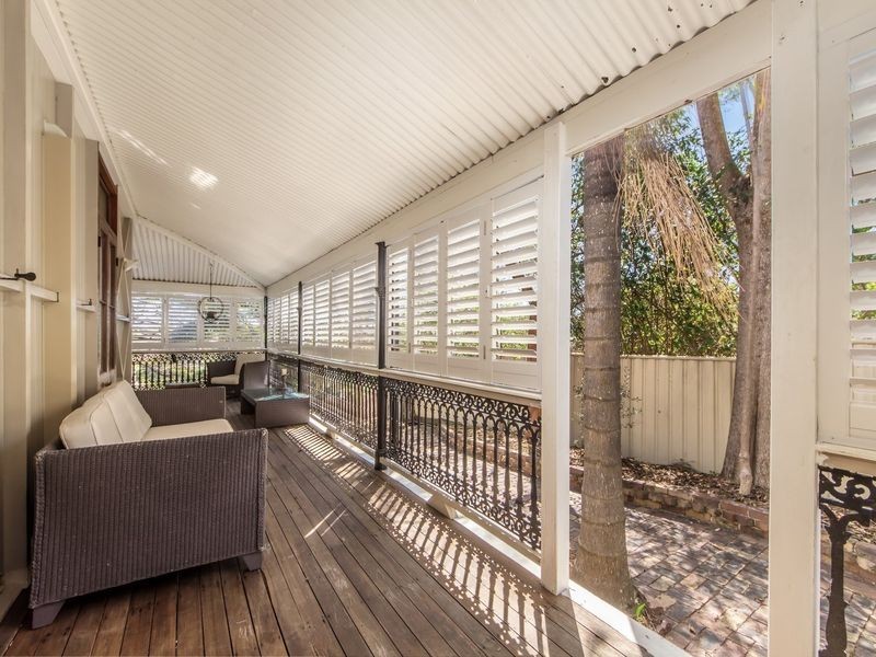 1 Smith Street, North Ipswich QLD 4305