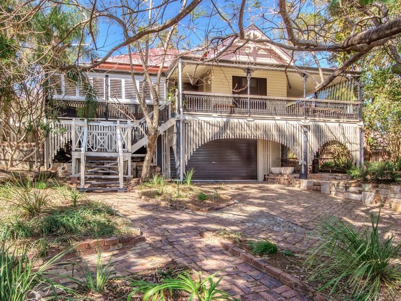 1 Smith Street, North Ipswich QLD 4305