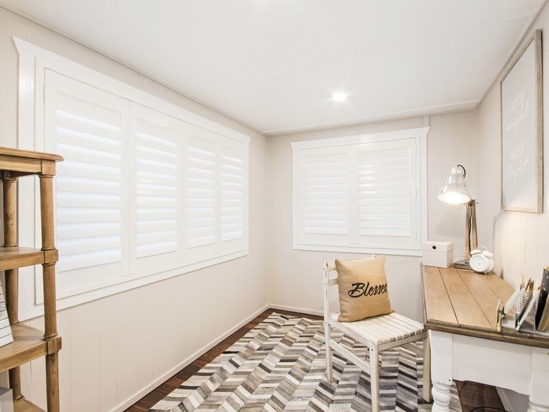 16 Stuart Street, Eastern Heights QLD 4305