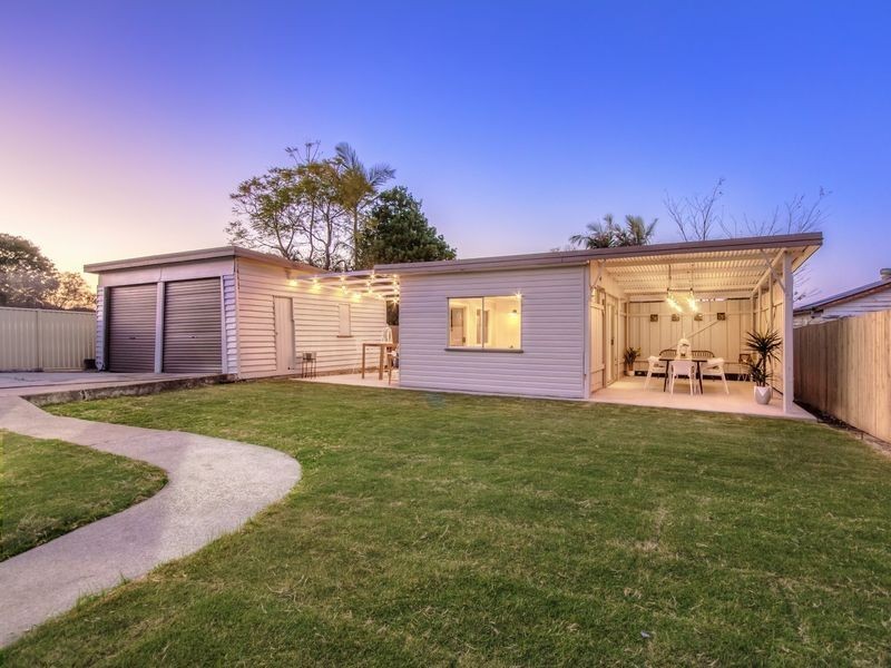 16 Stuart Street, Eastern Heights QLD 4305