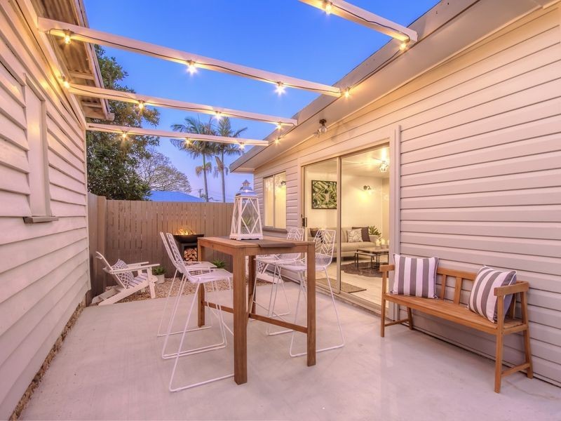 16 Stuart Street, Eastern Heights QLD 4305