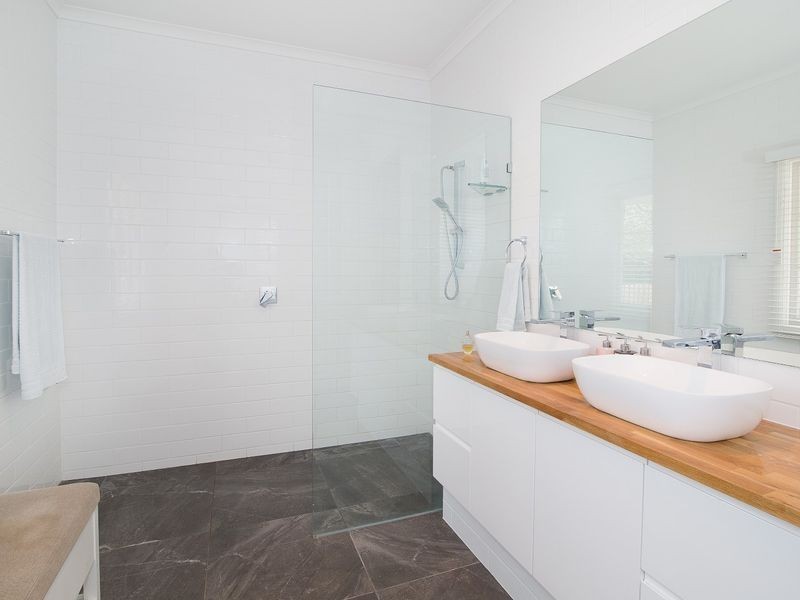 62B Chermside Road, Newtown QLD 4305