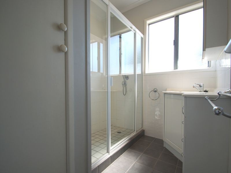 6 Mary Street, Blackstone QLD 4304