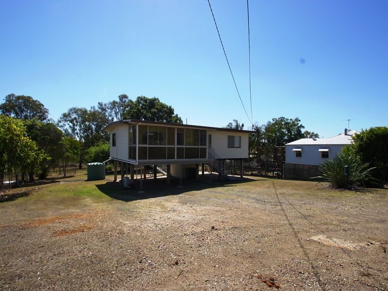 6 Mary Street, Blackstone QLD 4304