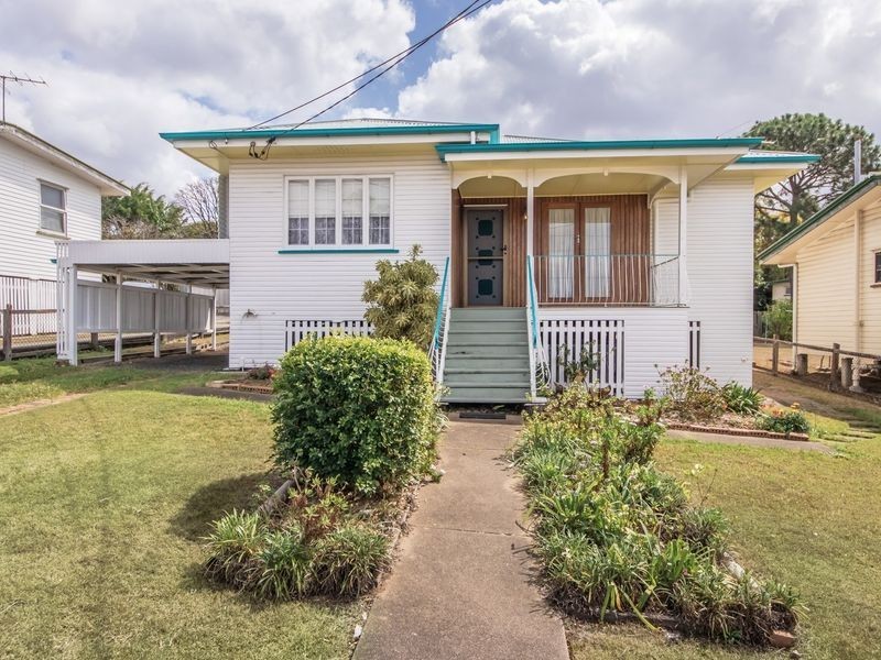 62 Samford Road, Leichhardt QLD 4305