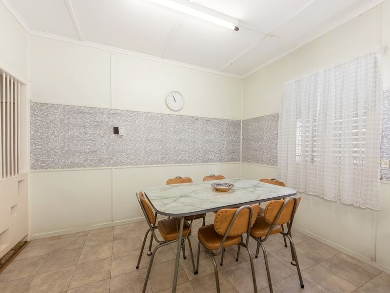 62 Samford Road, Leichhardt QLD 4305