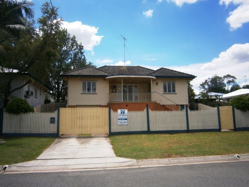 16 Gilliver Street, Eastern Heights QLD 4305