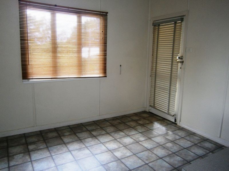 16 Gilliver Street, Eastern Heights QLD 4305