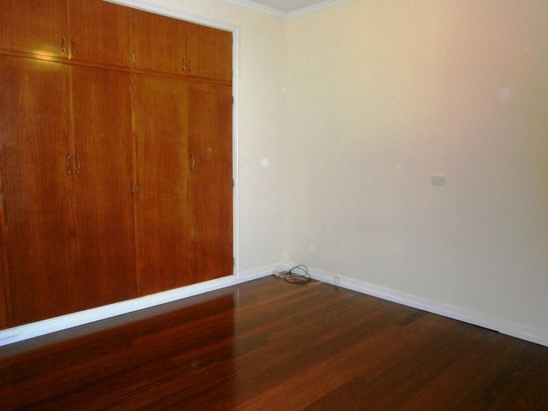 16 Gilliver Street, Eastern Heights QLD 4305