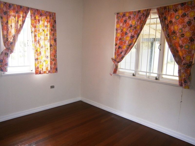 16 Gilliver Street, Eastern Heights QLD 4305