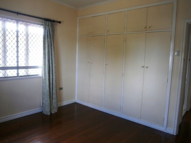 16 Gilliver Street, Eastern Heights QLD 4305