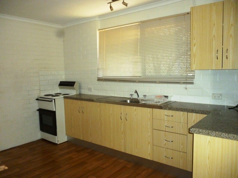 2/16 Cockrem Street, Brassall QLD 4305