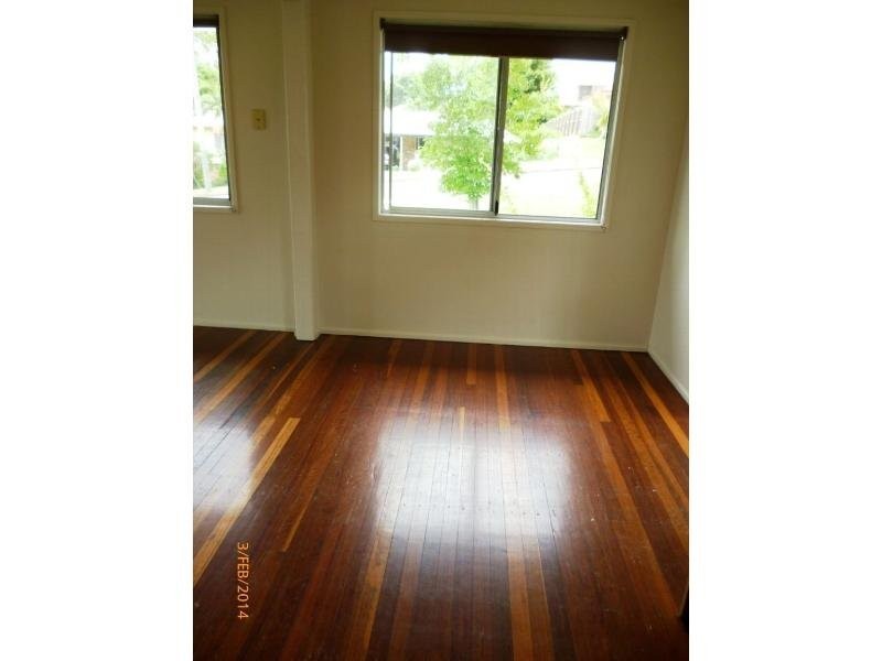 2 Cleary Street, Bundamba QLD 4304