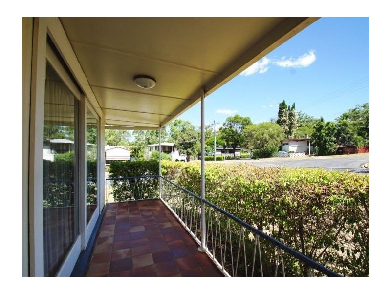 18 Grenadier Circle, Ebbw Vale QLD 4304