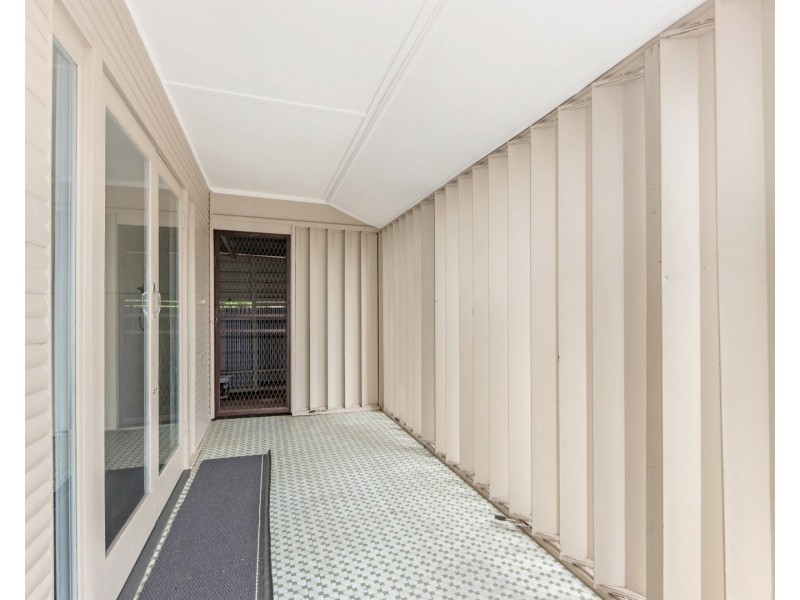 37 Dell Street, Eastern Heights QLD 4305
