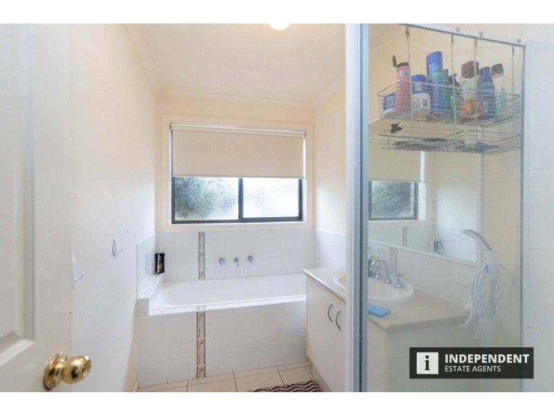 26 Providence Drive, Cranbourne West VIC 3977