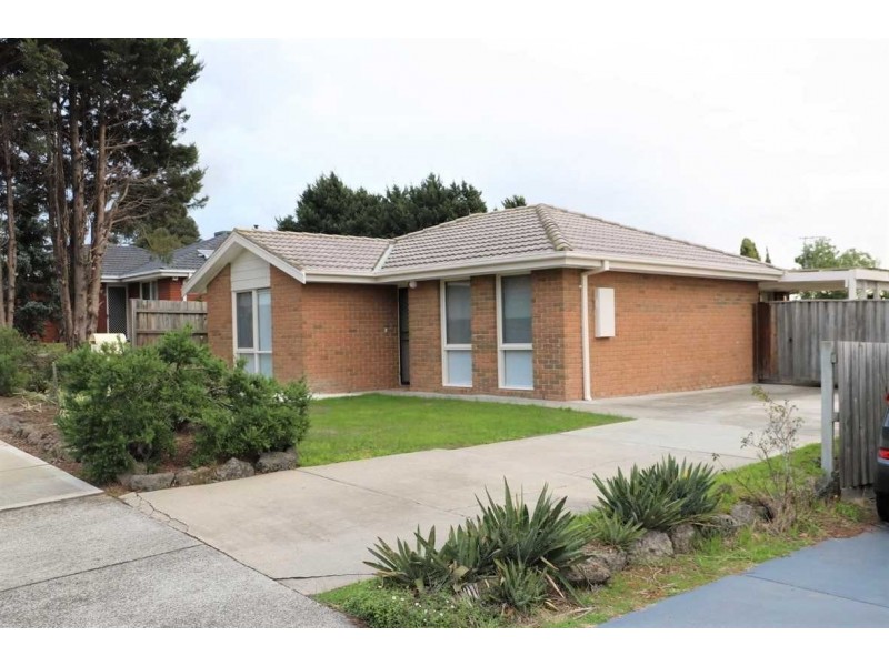 9 Chiswick Court, Hampton Park VIC 3976
