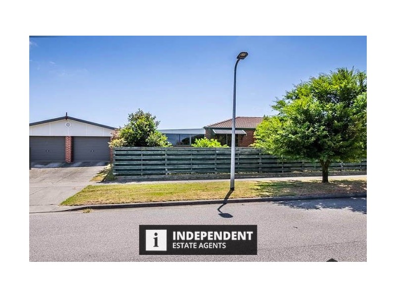 1 Monash way, Cranbourne North VIC 3977