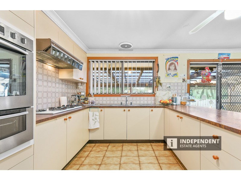 8/8-10 Lorraine st, Dandenong VIC 3175