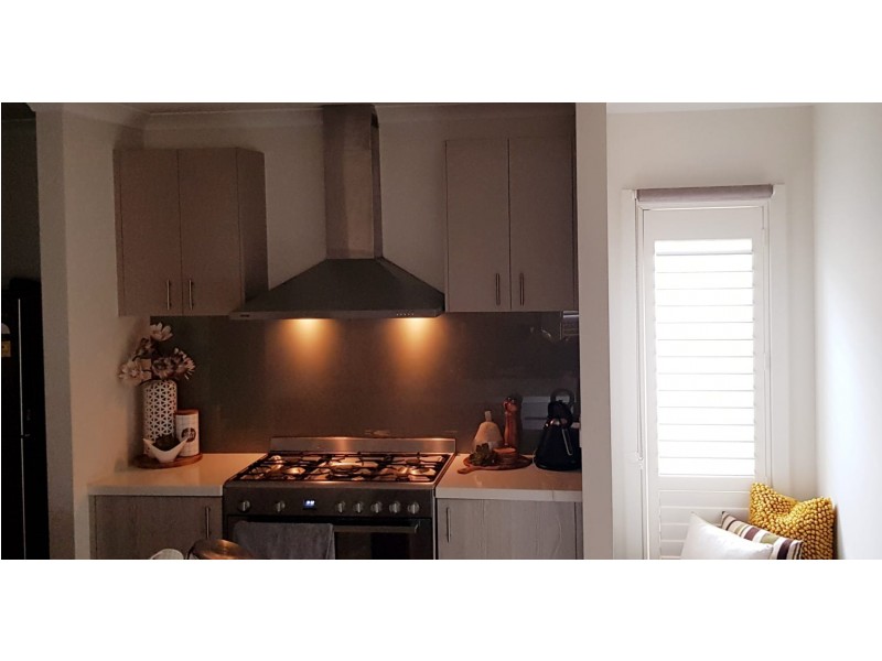 6 Abbeygate way, Cranbourne West VIC 3977