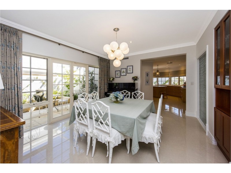 10 Muchea Gardens, Dianella WA 6059