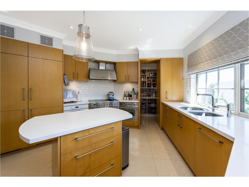 10 Muchea Gardens, Dianella WA 6059