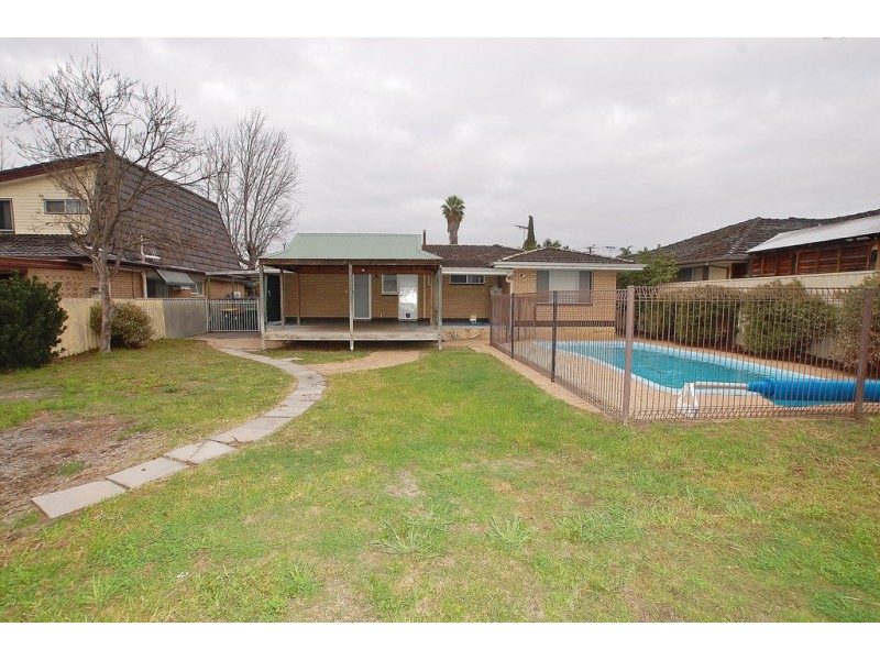 16 Nelligan Street, Dianella WA 6059