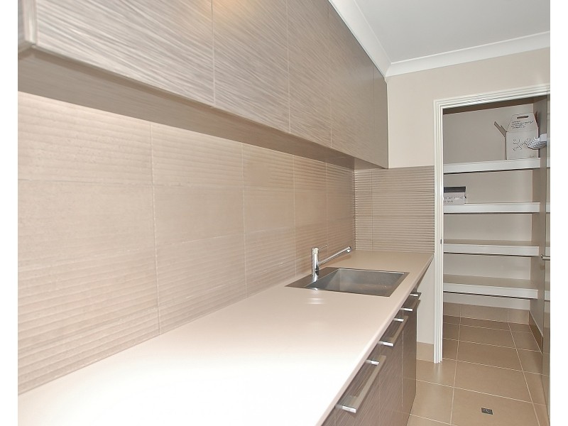 10 Slade Avenue, Ellenbrook WA 6069